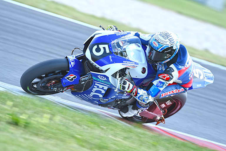 Mission erfolgreiche Titelverteidigung für F.C.C. TSR Honda France (Josh Hook)