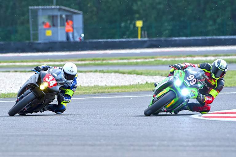 Kevin Rousseau (34) macht auch auf dem Solo-Bike eine gute Figur