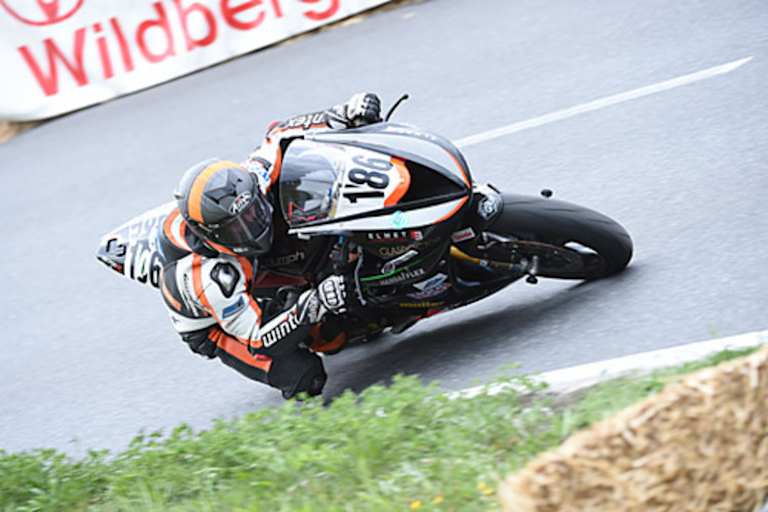 Daniel Kronschläger: Klassenbestzeit beim Debüt in der Superstock-600