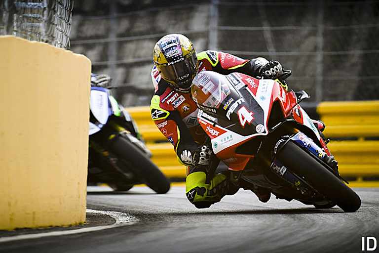 Beim Macau GP konnte McGuinness bereits die Ducati Panigale V4 fahren