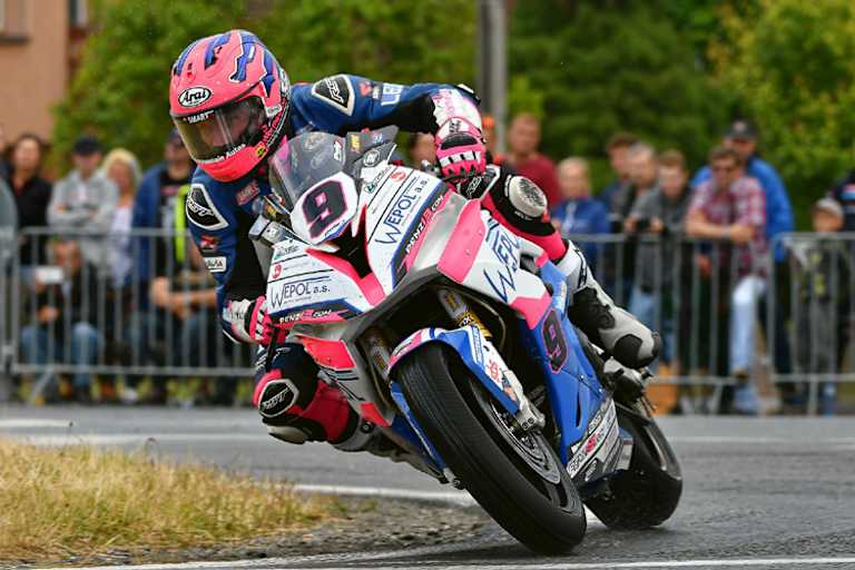 Davey Todd gewann den zweiten Lauf und führt weiterhin in der Gesamtwertung