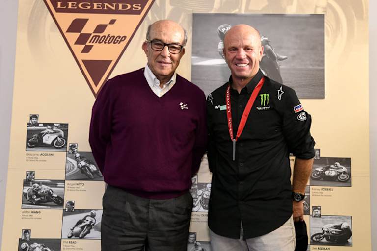 Dorna-Boss Carmelo Ezpeleta und Randy Mamola (rechts)
