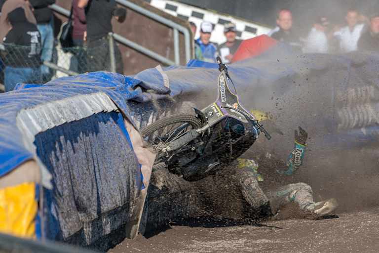 Im Rerun stürzte René Deddens 