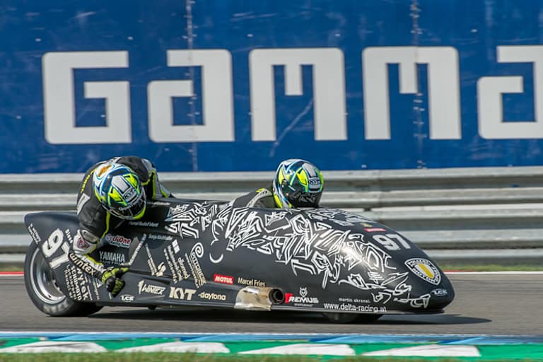 Grabmüller/Lavorel in Assen mit ihrer Yamaha LCR 600