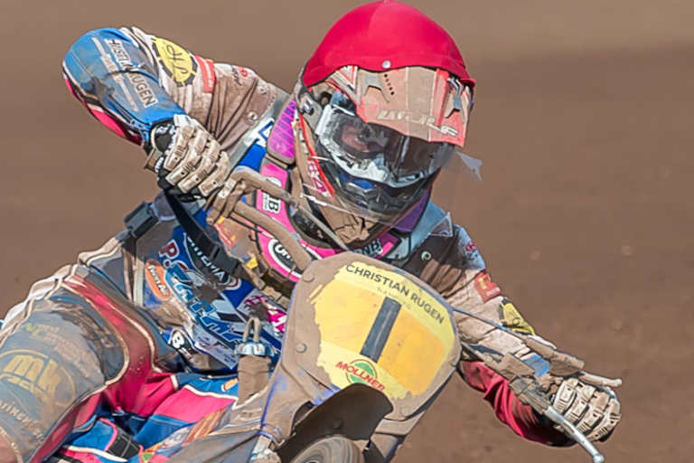 Finale in Scheeßel, letzte Kurve: Stephan Katt hatte hier schon die Zielflagge vor Augen