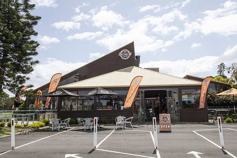 Sabine Holbrook auf dem Masaryk-Ring in Brno