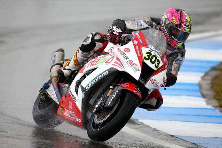 Keith Farmer: Regenrennen in Donington Park 2013