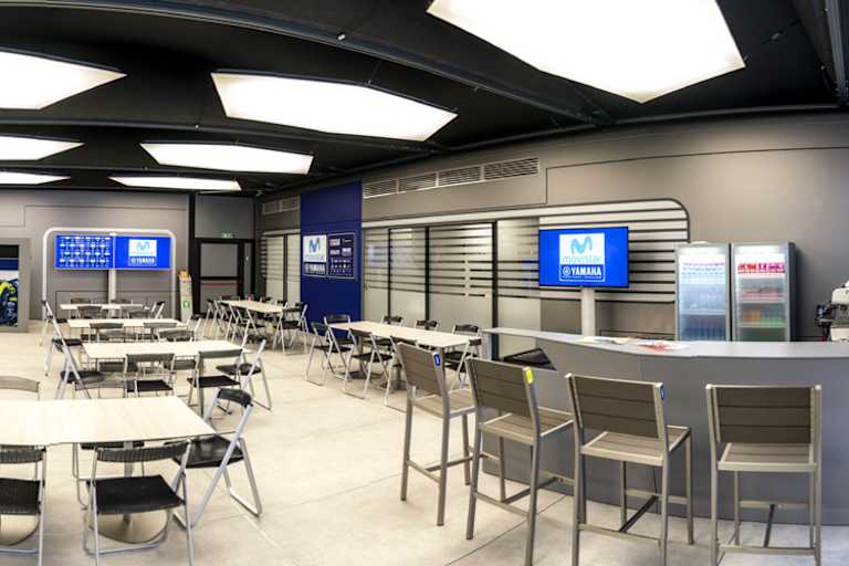 Die Hospitality kann als Restaurant oder Konferenzraum genutzt werden