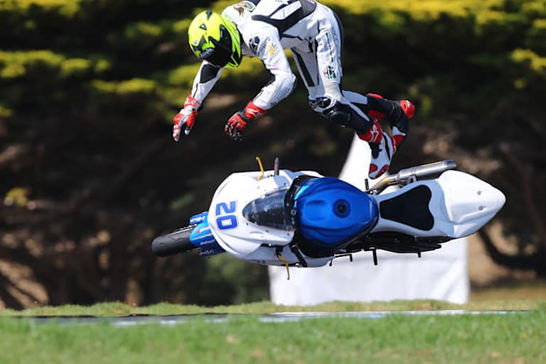 Matthew Scholtz (Supersport-WM) zeigte die schönste Flugeinlage