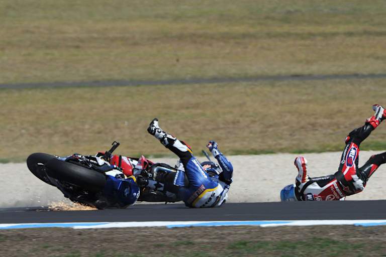 Marco Melandri und Carlos Checa kamen sich auf Phillip Island in die Quere