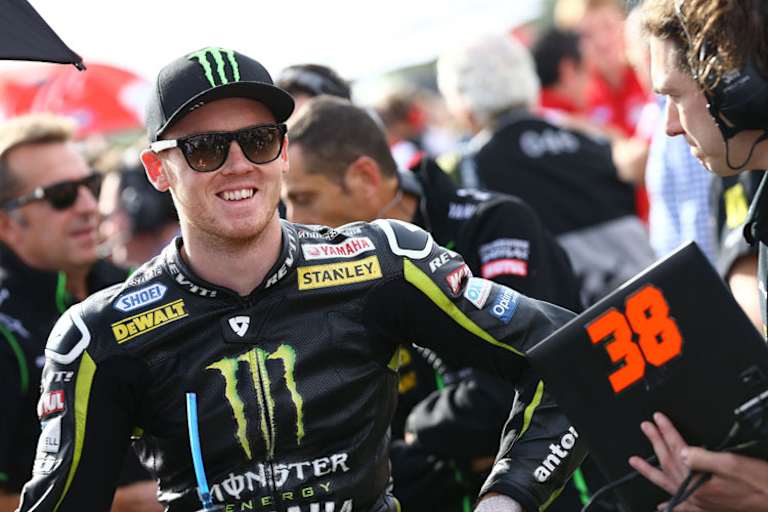 Ein entspannter Bradley Smith in der Startaufstellung