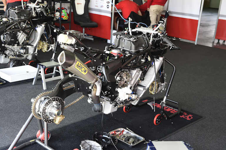 Die Motoren der MV Agusta F4 müssen häufiger gewechselt werden