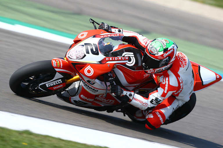 Christian Iddon macht auf der Bimota BB3 eine gute Figur