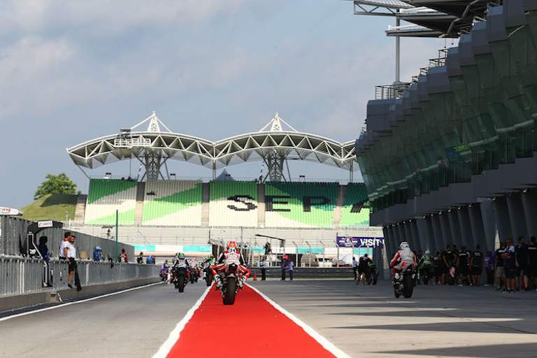 Die Tribünenanlagen in Sepang sind spektakulär
