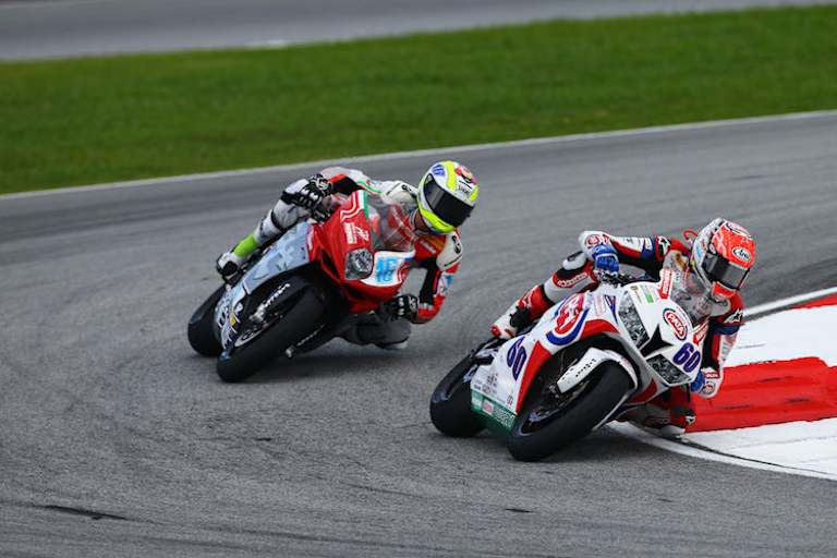 Das Duell van der Mark/Cluzel bestimmte das Rennen der Supersport-WM in Sepang