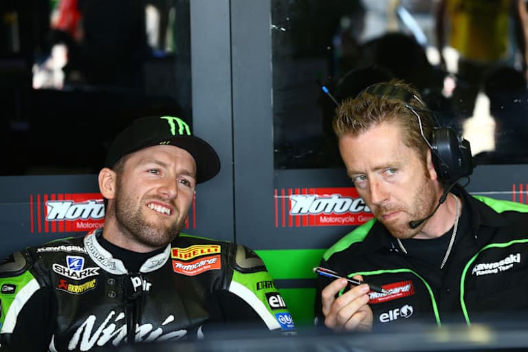 Tom Sykes war schon im Warm-up gut gelaunt