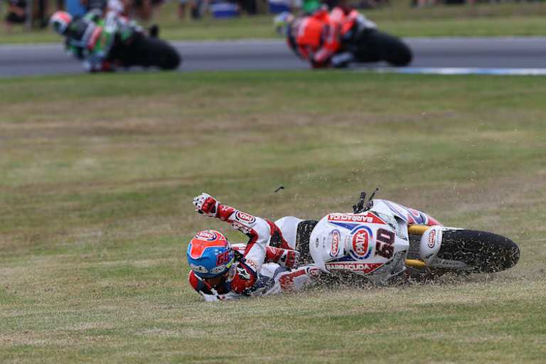 Das zweite Rennen endete für Michael van der Mark im Kiesbett