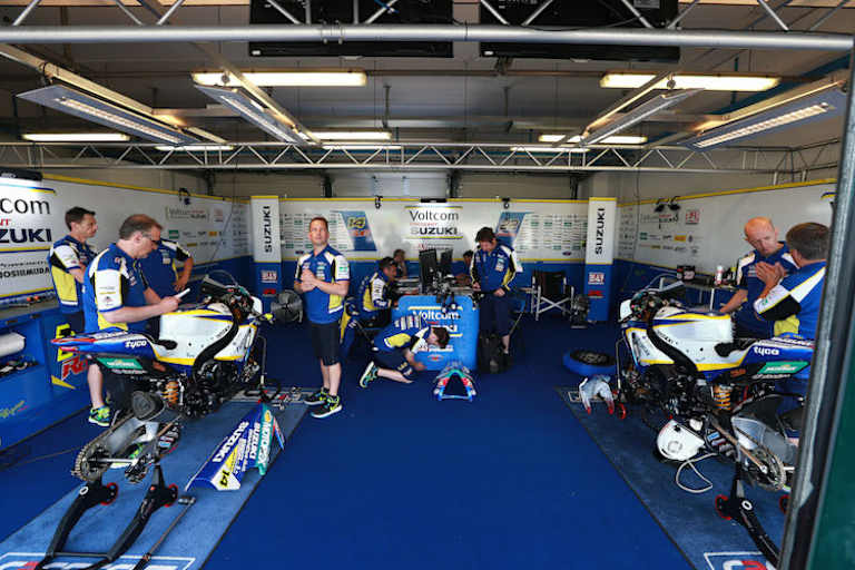 An den Suzukis wird permanent geschraubt - die Probleme werden aber nicht weniger