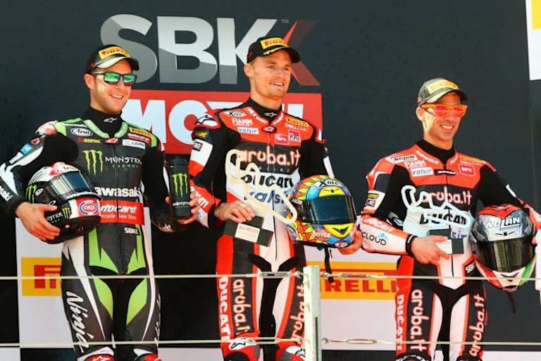 Chaz Davies gewann überlegen vor Jonathan Rea und Marco Melandri