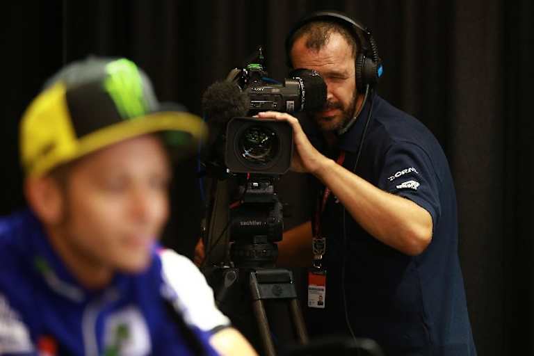 Valentino Rossi ist immer im Fokus