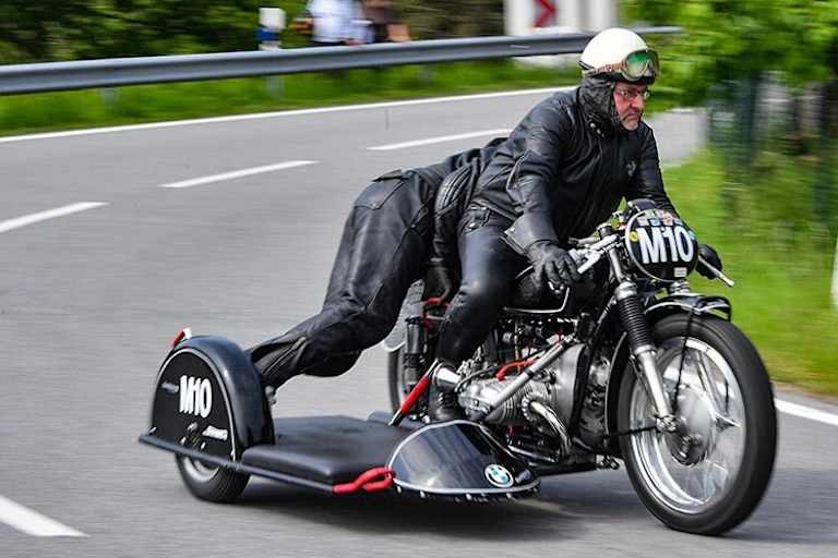 Als man die Beifahrer noch «Schmiermaxen» nannte: BMW-Gespann aus alten Tagen