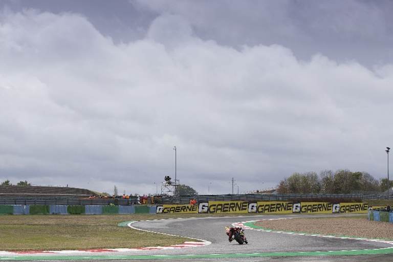 Schon der Himmel über Magny-Cours sah bedrohlich aus