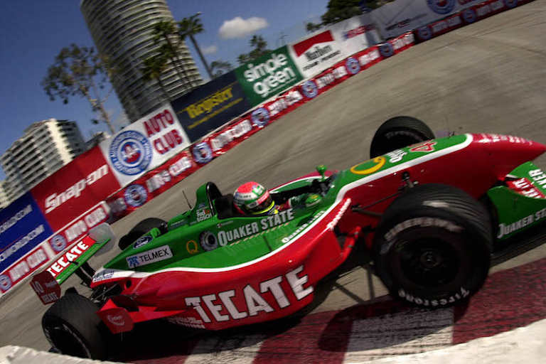 Adrián Fernández in Long Beach 2000