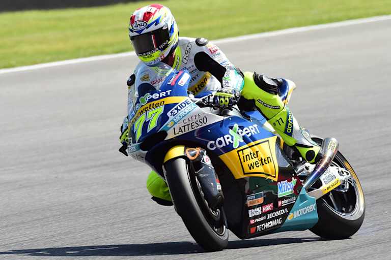 Dominique Aegerter rückte am Montag auf nasser und trockener Strecke aus