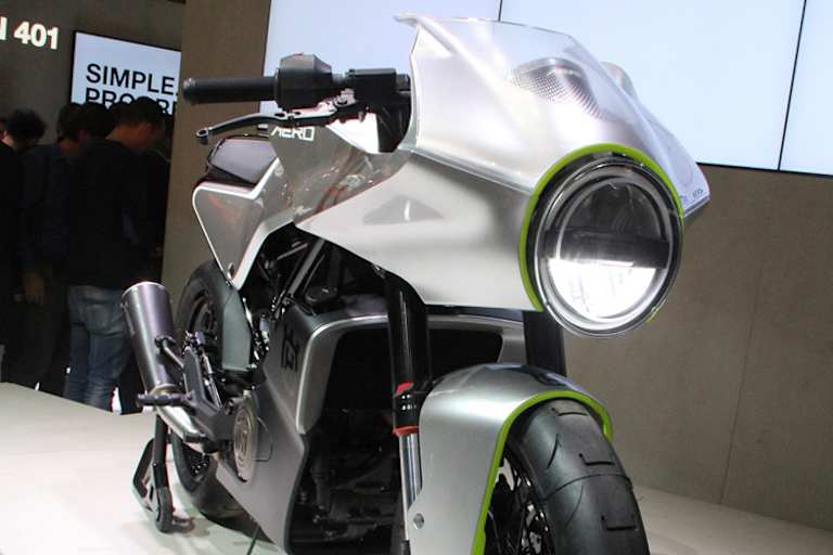 Erst als Studie gezeigt wurde in Mailand die Vitpilen 401 Aero