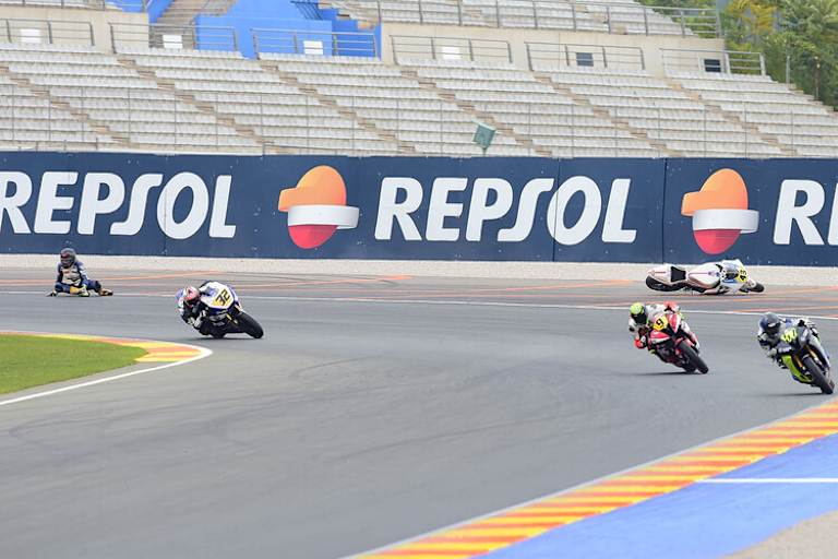 Gaststarter Manou Antweiler stürzte nach einer starken Anfangsphase