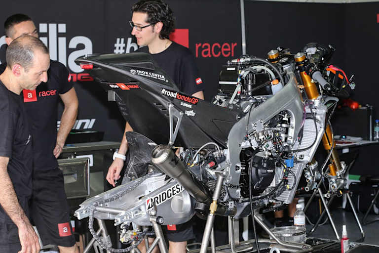 An der MotoGP-Aprilia wird sich bis 2016 noch viel ändern