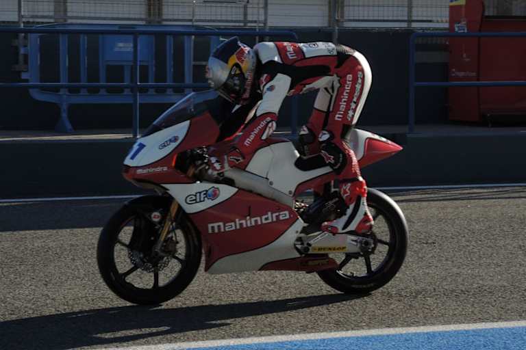 Arthur Sissis: Die erste Ausfahrt aus der Boxengasse auf Mahindra