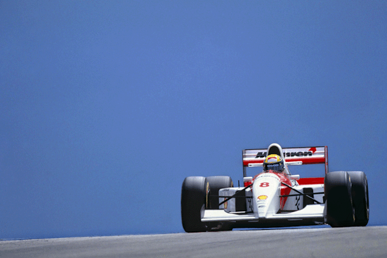 Ayrton Senna im MP4/8