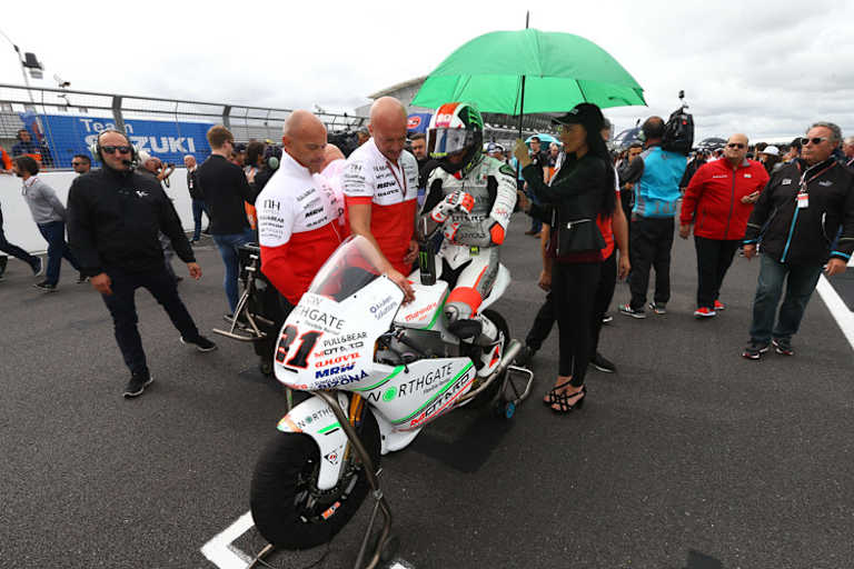 Pecco Bagnaia auf dem Startplatz in England