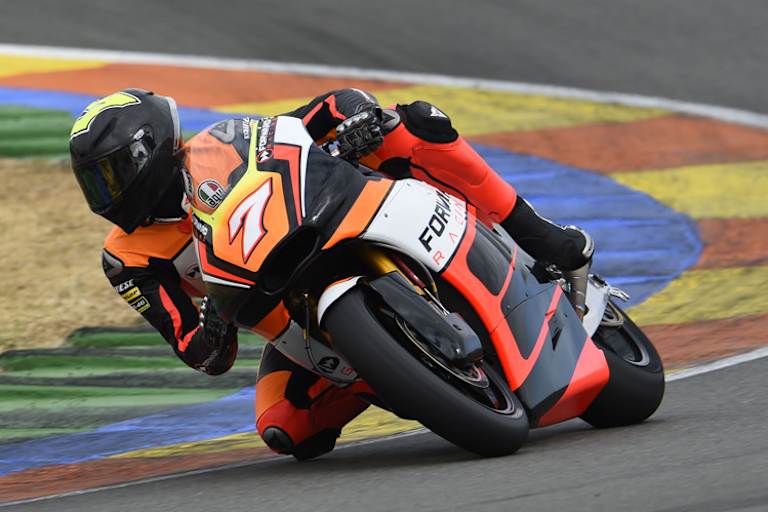 Der 18-Jährige auf der Kalex des Forward-Teams