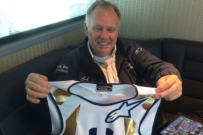 Das «Goldene Trikot»: Der ehemalige GP-Pilot und Ex-KTM-Renndirektor Harald Bartol ist Teil des Selektionskommitees des Red Bull Rookies Cup