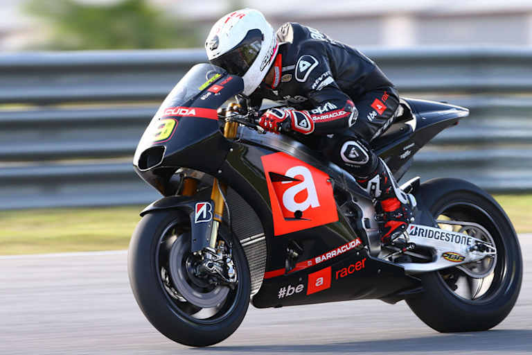 Alvaro Bautista auf der MotoGP-Aprilia in Sepang