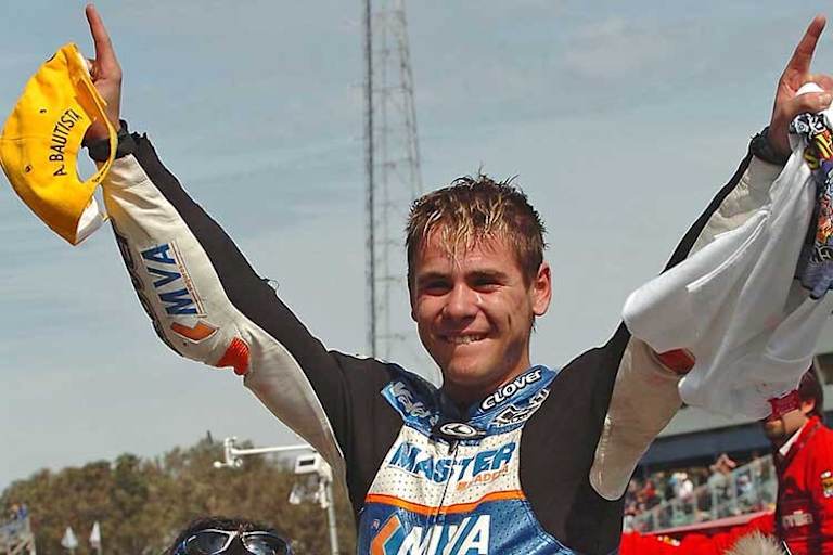 Nach einer desaströsen Saison 2005 sicherte sich Bautista 2006 den WM-Titel in der 125-ccm-Klasse