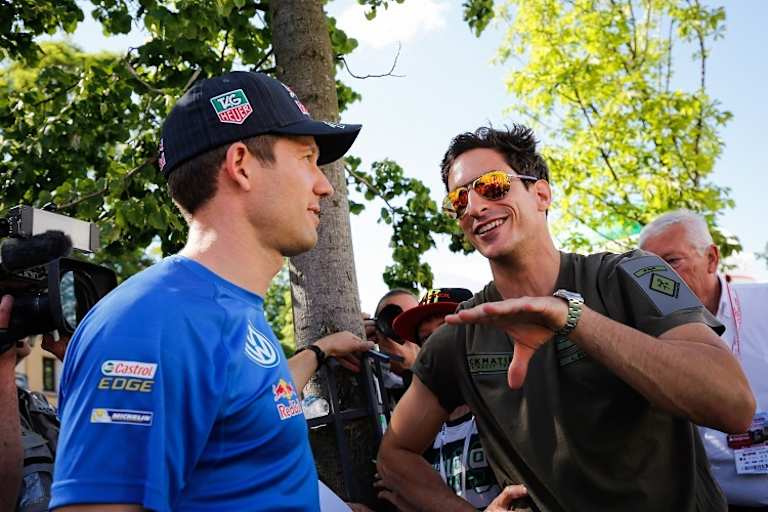 Sébastien Ogier (li.) mit Lorenzo Bertelli