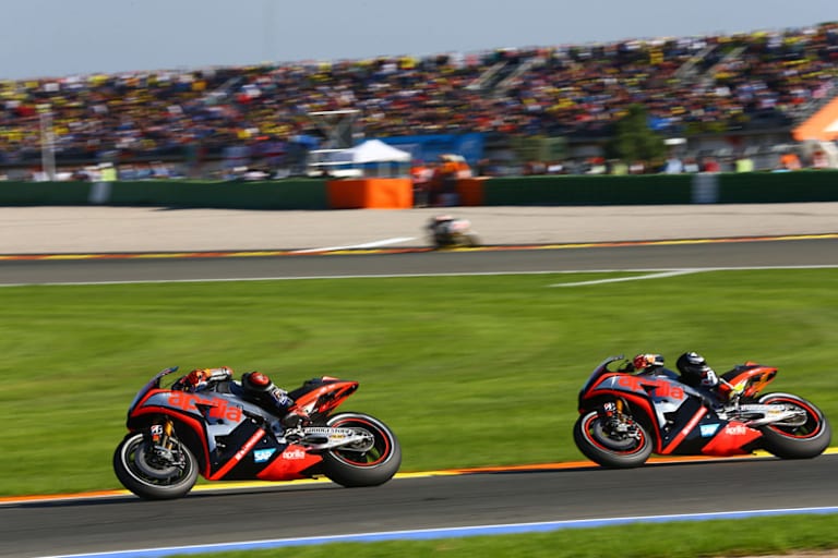 Valencia-GP: Stefan Bradl vor Alvaró Bautista, im Ziel war es umgekehrt