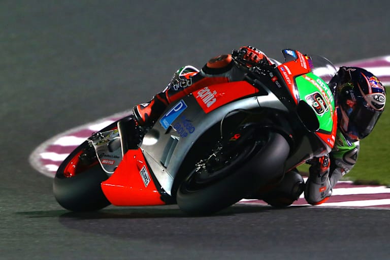 Tadellose Schräglagen am ersten Abend: Stefan Bradl in Katar