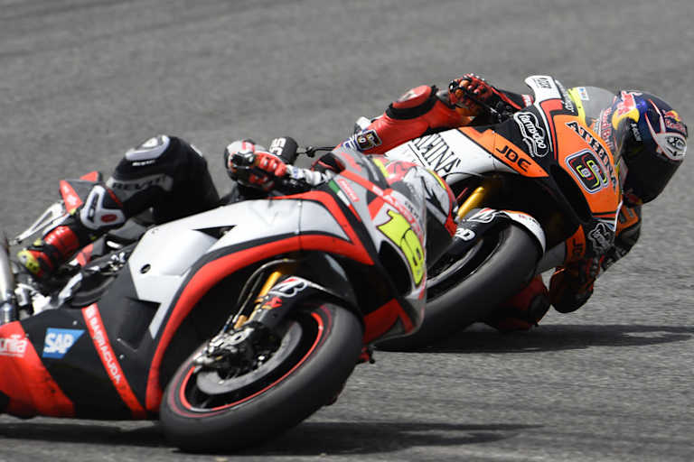 Stefan Bradl gegen Alvaro Bautista (Aprilia): Längere Schwinge, grösserer Radstand