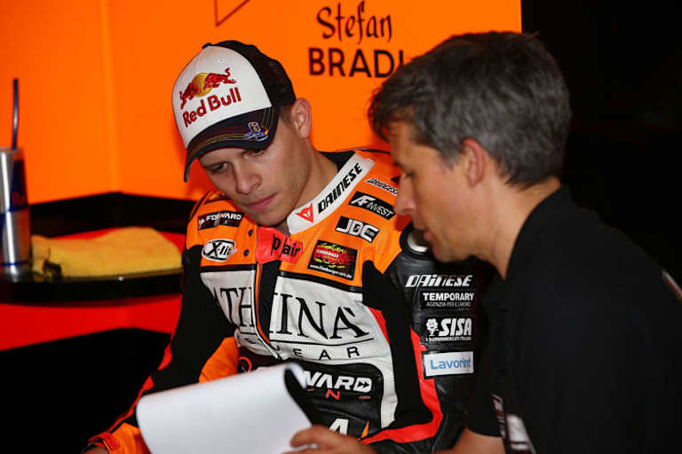 Stefan Bradl mit Data-Recording-Ingenieur Tex Geissler