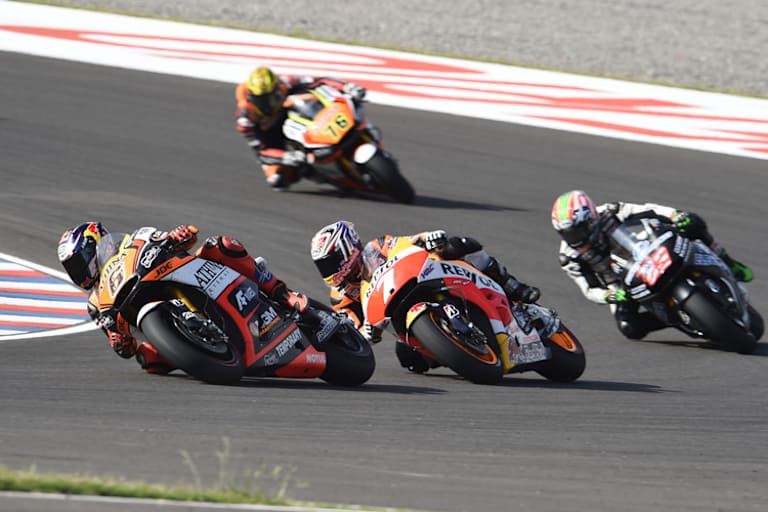 Das Rennen in Las Termas: Stefan Bradl vor Hiroshi Aoyama (7), Hayden und Baz