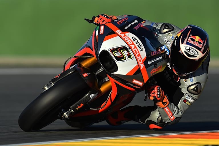 Stefan Bradl beim Valencia-Test mit MIchelin