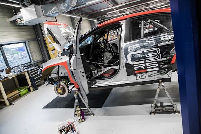 Der neue Citroën C3 R5 wird startklar gemacht