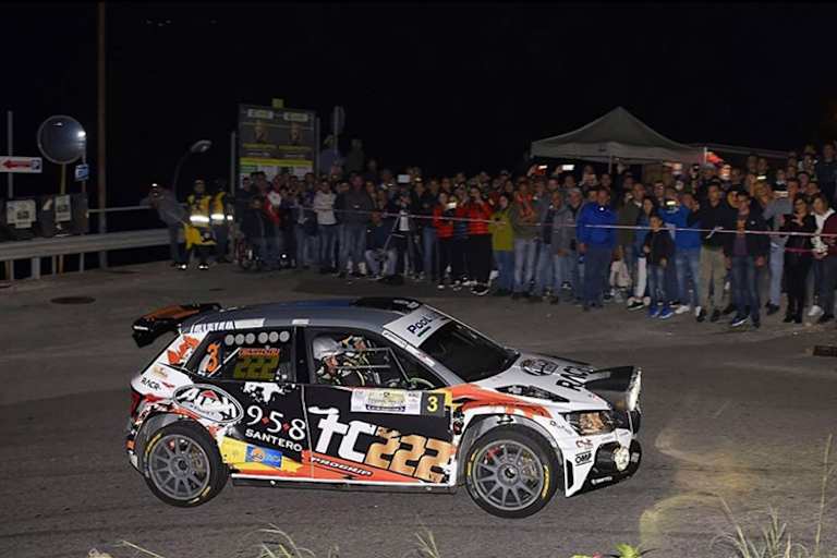 Cairoli nahm auch an der Rallye Tindari teil – mit einem Skoda Fabia