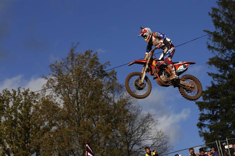 Überflieger Cairoli: Sein Leistungsdefizit machte er durch weite Sprünge und eine extreme Linienwahl wett