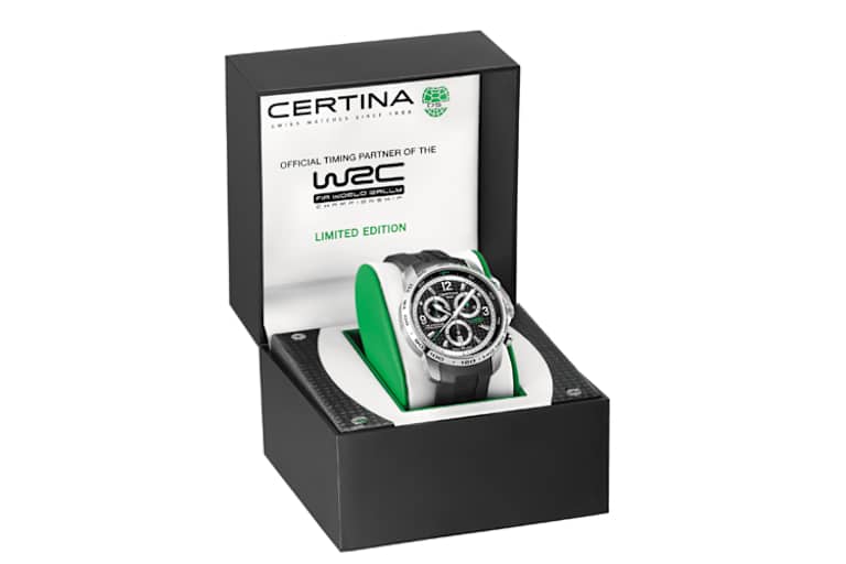  Geliefert wird die Uhr in einer eigens gefertigten Uhren-Box mit Authentizitäts-Zertifikat