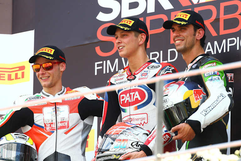 Podest in Sepang: Jules Cluzel, Michael van der Mark und Kenan Sofuoglu (v.li.)